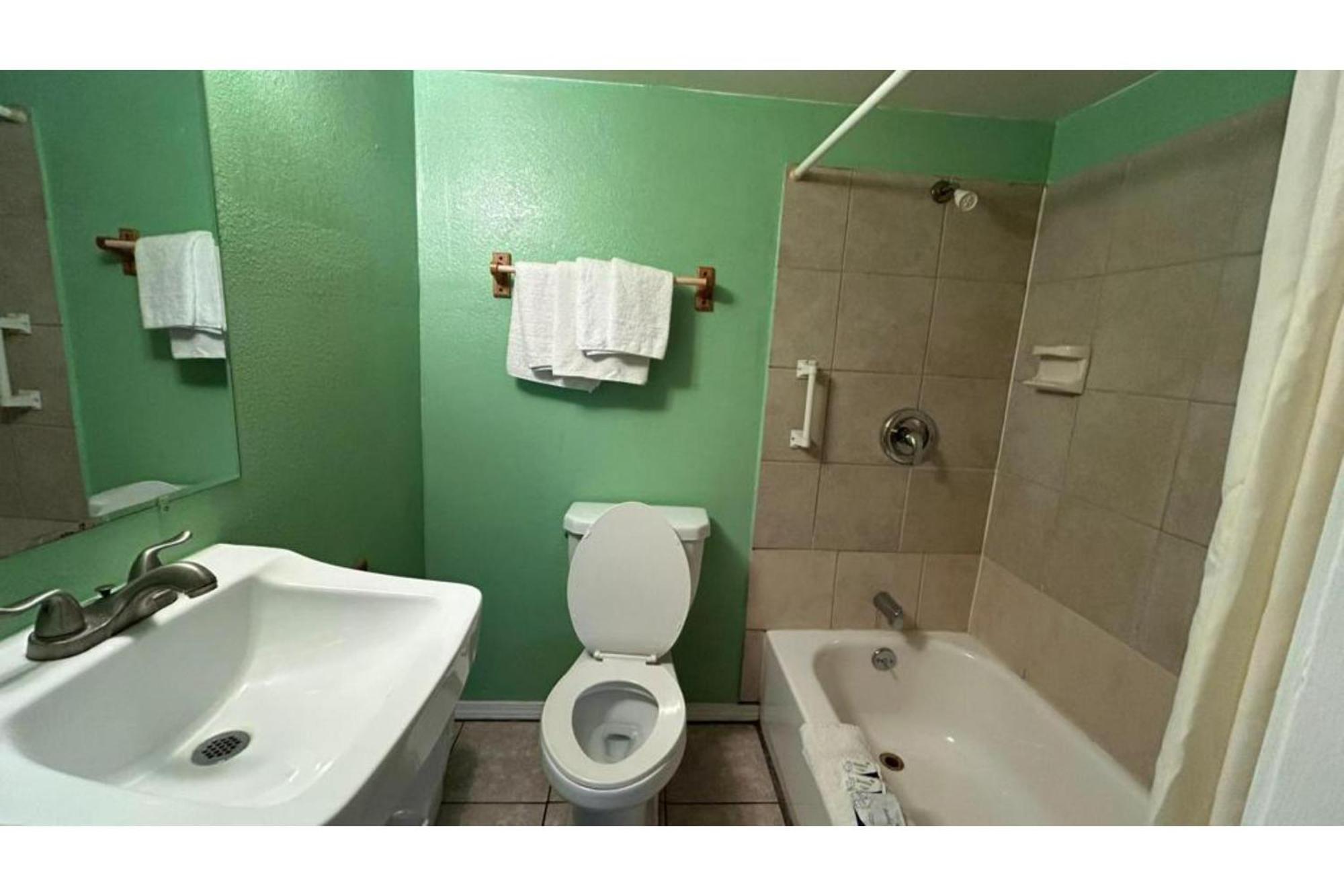 Monterrey Motel Padre Island, Corpus Christi By Oyo ภายนอก รูปภาพ